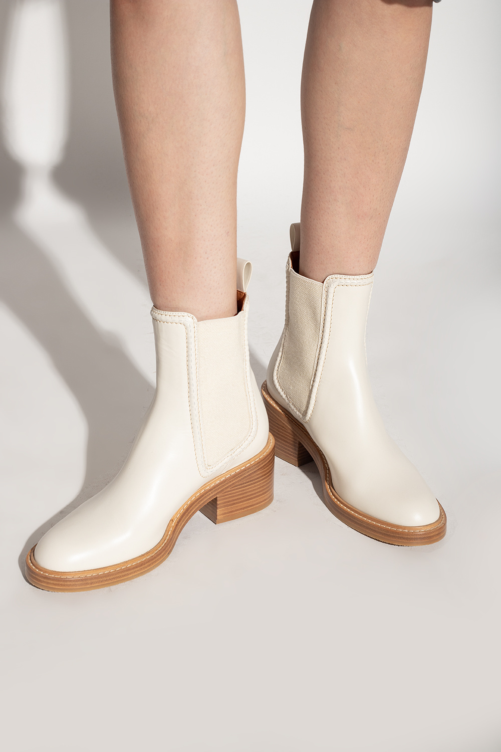 Fleur heel clearance chelsea boot